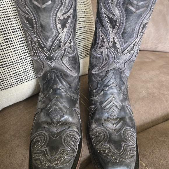 Corral Gray Embroidered Boots - Picture 1 of 7